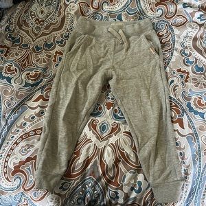 Boys size 5 grey sweatpants